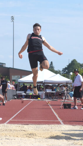Quaker jumpers meet state goals